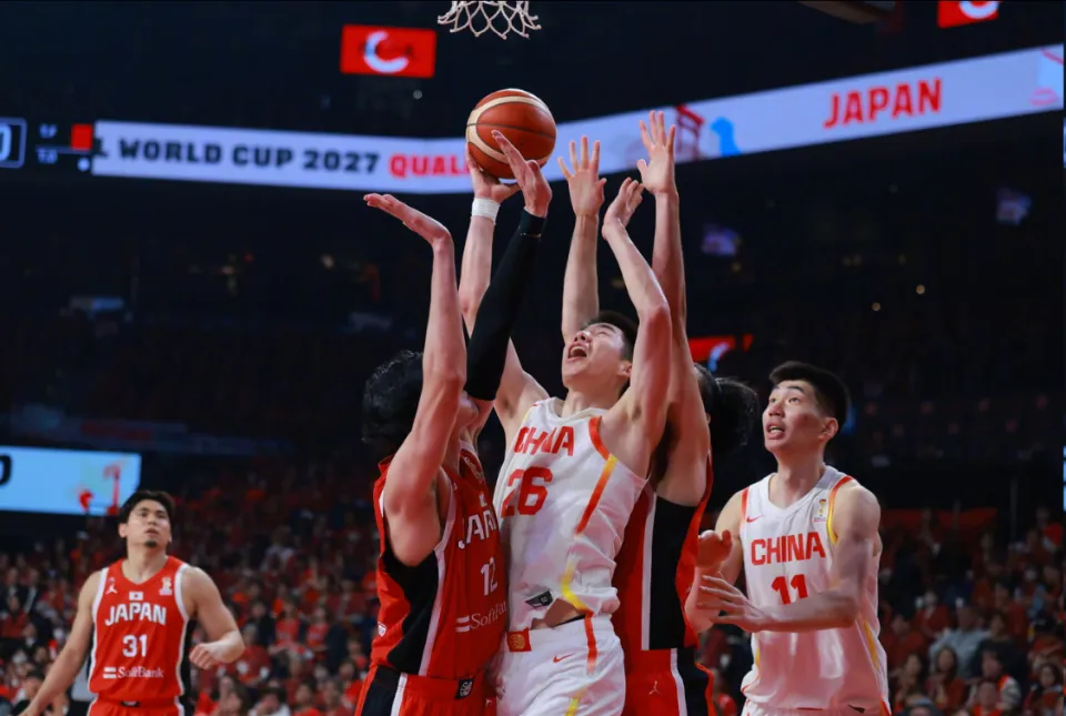 开云体育平台-三分6中5，拿全队5个第一！球迷：没有你不知道这场比赛要输多少