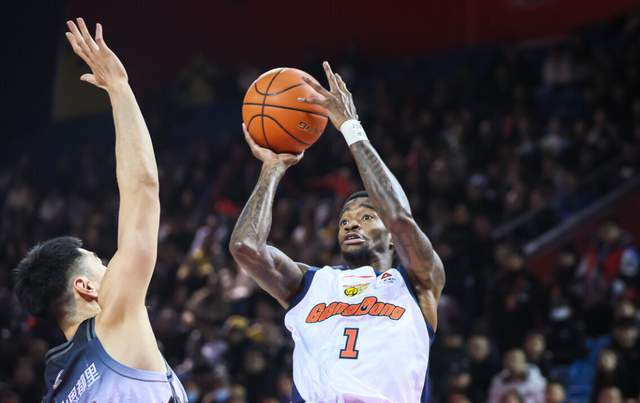 开云体育下载-CCTV5直播！广东VS吉林拒绝爆冷，胡明轩渐入佳境，杜锋力保榜首